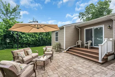 84 Juniper Avenue, Ronkonkoma, NY 11779 - Photo 26
