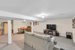84 Juniper Ave, Ronkonkoma, NY 11779 - Photo 20