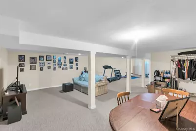 84 Juniper Avenue, Ronkonkoma, NY 11779 - Photo 22