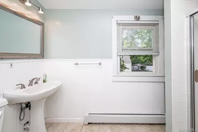 148 Saxton Street, Patchogue, NY 11772 - Photo 28