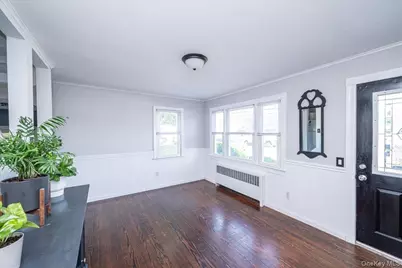 148 Saxton Street, Patchogue, NY 11772 - Photo 6