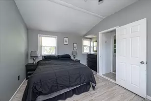 148 Saxton St, Patchogue, NY 11772 - Photo 24