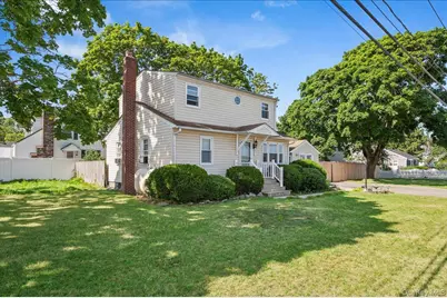 148 Saxton Street, Patchogue, NY 11772 - Photo 2