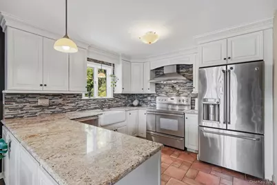 101 Westchester Avenue, Buchanan, NY 10511 - Photo 18
