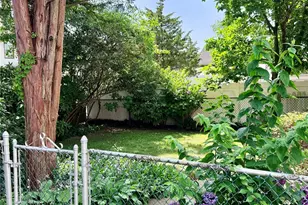 41-12 Glenwood St, Little Neck, NY 11363 - Photo 24
