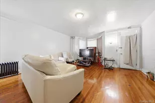 3232 Bronxwood Ave, Bronx, NY 10469 - Photo 8