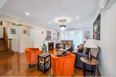 2182 Baylis Avenue, Elmont, NY 11003 - Photo 8