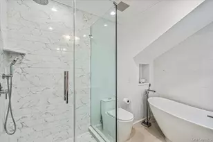 10 Hazel Pl, Floral Park, NY 11001 - Photo 20