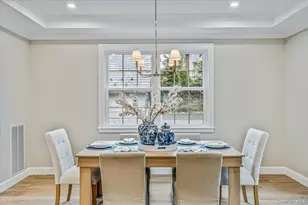 10 Hazel Pl, Floral Park, NY 11001 - Photo 8