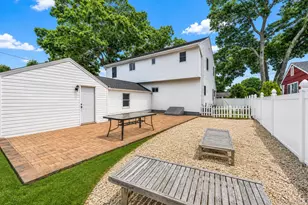 55 Yuma Ln, East Islip, NY 11730 - Photo 20