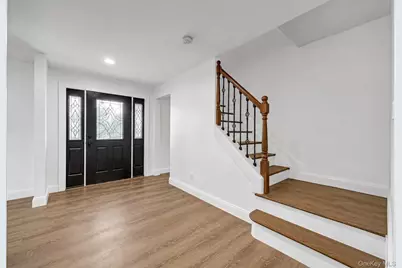 55 Yuma Lane, East Islip, NY 11730 - Photo 4