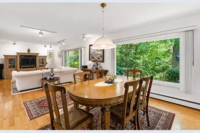 21 Druid Hill Road, Port Jefferson, NY 11777 - Photo 10