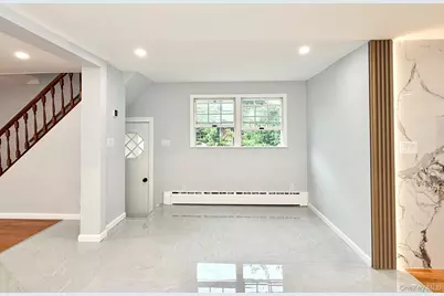 20 Baylis Place, Syosset, NY 11791 - Photo 6