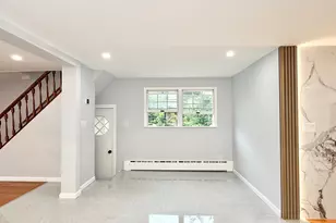 20 Baylis Pl, Syosset, NY 11791 - Photo 6