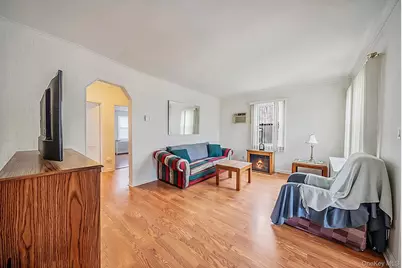 1111 Esther Street, Franklin Square, NY 11010 - Photo 4