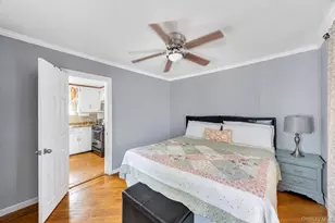 352 W Valley Stream Blvd, Valley Stream, NY 11580 - Photo 8