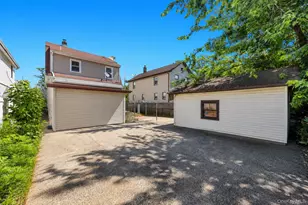 352 W Valley Stream Blvd, Valley Stream, NY 11580 - Photo 22
