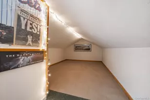 352 W Valley Stream Blvd, Valley Stream, NY 11580 - Photo 18