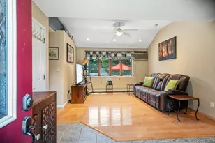 76 Alton Rd, Babylon, NY 11702 - Photo 4