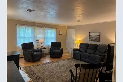 72 Fanning Boulevard, Riverhead, NY 11901 - Photo 6