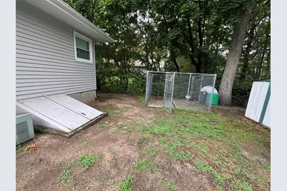 72 Fanning Boulevard, Riverhead, NY 11901 - Photo 32