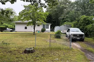 72 Fanning Blvd, Riverhead, NY 11901 - Photo 4