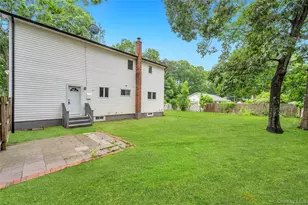 156 Church Dr, Mastic Beach, NY 11951 - Photo 6