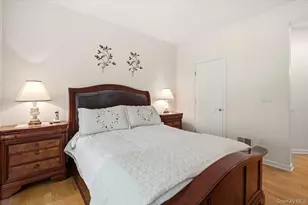189 Symphony Dr, Lake Grove, NY 11755 - Photo 16