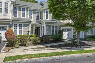 189 Symphony Dr, Lake Grove, NY 11755 - Photo 2