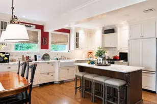 7 Country Club Rd, Bellport, NY 11713 - Photo 10
