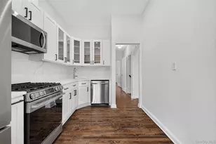 67-06 Thornton Pl, Forest Hills, NY 11375 - Photo 8