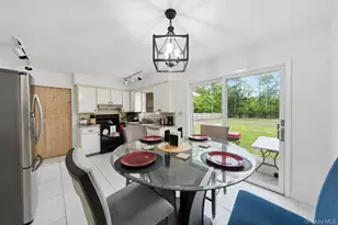 6 Rolling Woods Ln, Hampton Bays, NY 11946 - Photo 12
