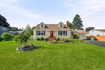 13 Calmer Place, Hyde Park, NY 12538 - Photo 2
