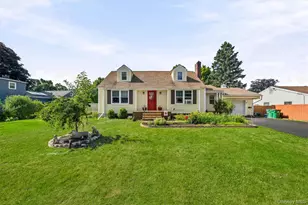 13 Calmer Pl, Hyde Park, NY 12538 - Photo 2