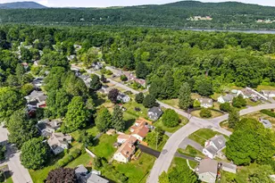 13 Calmer Pl, Hyde Park, NY 12538 - Photo 38