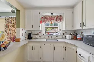 13 Calmer Pl, Hyde Park, NY 12538 - Photo 12