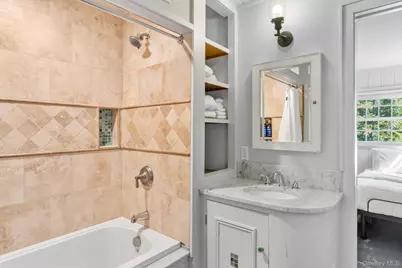 21 Breeze Hill Road, East Hampton, NY 11937 - Photo 12