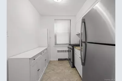 58 Grace Avenue #1D, Great Neck, NY 11021 - Photo 8