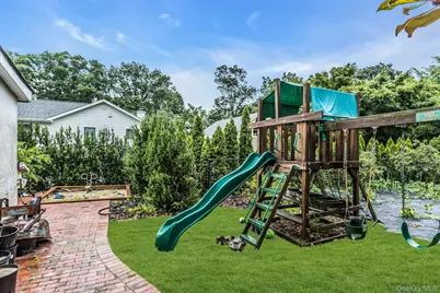 34 Preston Street #B, Port Washington, NY 11050 - Photo 22