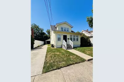 711 S Broadway, Lindenhurst, NY 11757 - Photo 1