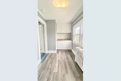711 S Broadway, Lindenhurst, NY 11757 - Photo 14