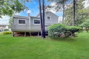 135 Atlantic Pl, Hauppauge, NY 11788 - Photo 26