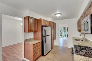 135 Atlantic Pl, Hauppauge, NY 11788 - Photo 12