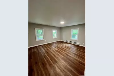 56 Tilden Lane #2nd Floor Front, Greenlawn, NY 11740 - Photo 6