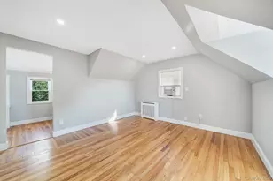 102 Strattford Rd, New Hyde Park, NY 11040 - Photo 20