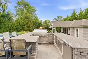 9 May Hill Ln, Dix Hills, NY 11746 - Photo 38