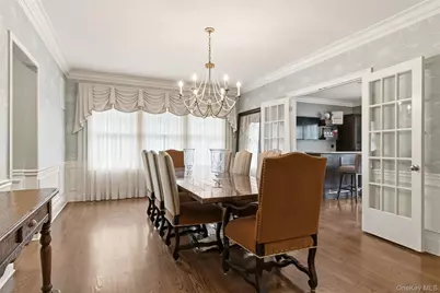 9 May Hill Lane, Dix Hills, NY 11746 - Photo 8