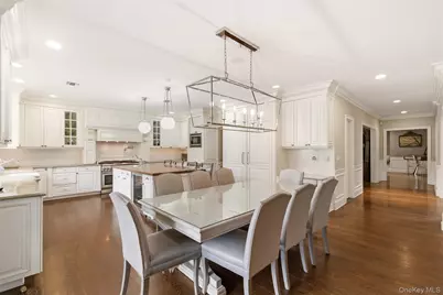 9 May Hill Lane, Dix Hills, NY 11746 - Photo 14