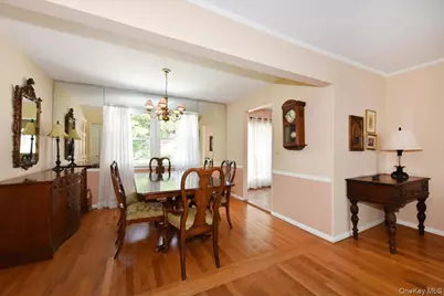 344 New York Avenue, Massapequa Park, NY 11762 - Photo 10