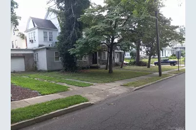 2007 Green Hill Road, Upper Darby, PA 19050 - Photo 2